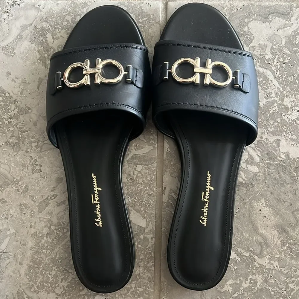 Salvatore Ferragamo Rhodes Black & Silver-Tone Slide Sandals, Size 10.5, New